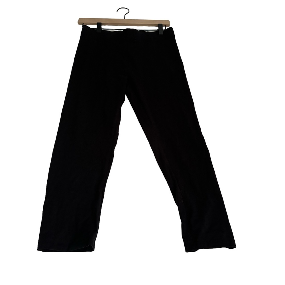 Forever 21 Black Capri Leggings Size Large NWT